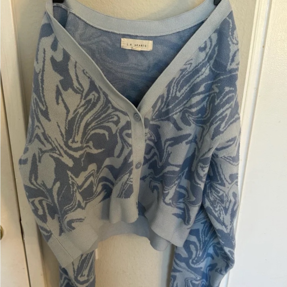 La Hearts Light Blue and Gray Patterned Cardigan